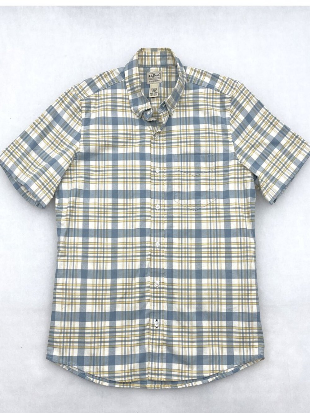 L.L. Bean Slightly Fitted Plaid Button Down Shirt Short Sleeve Men's M